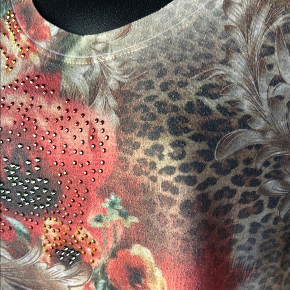 Vintage Y2K Romantic All Over Graphic Print Tee Fairy Top Leopard Boho Floral - Picture 2 of 7